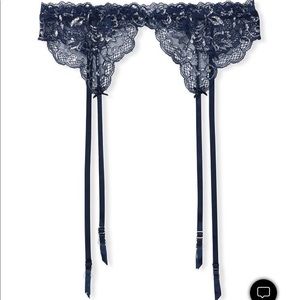 Victoria’s Secret Allure Shine Garter M